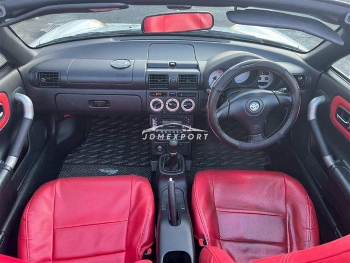 Toyota MR-S 2000 thumbnail 3