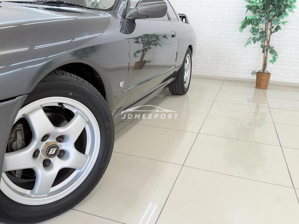 Nissan Skyline 1991 thumbnail 4