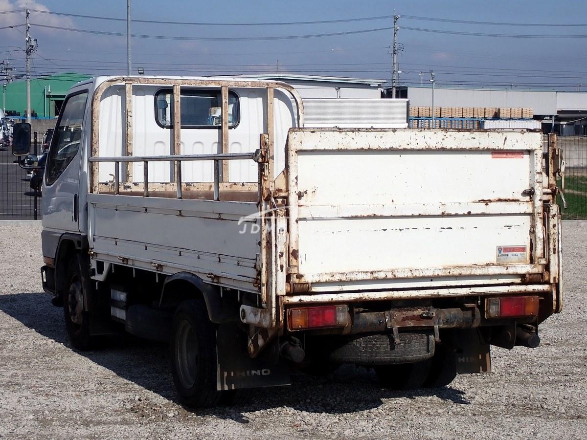 Mitsubishi Fuso Canter 1996 thumbnail 3