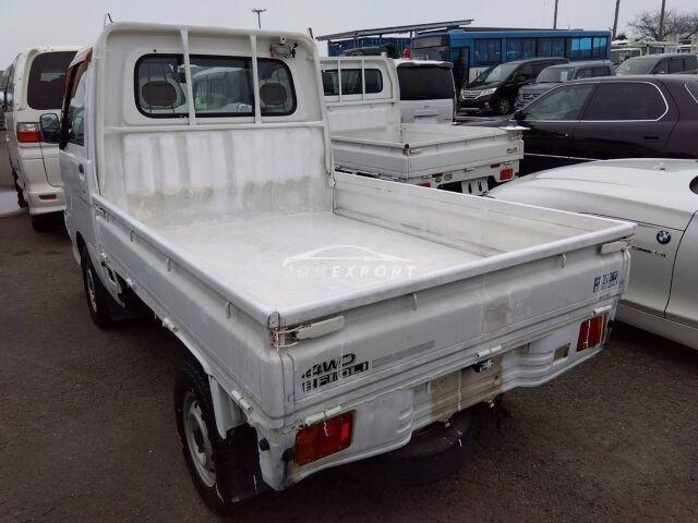 Daihatsu Hijet Truck 2000 thumbnail 2