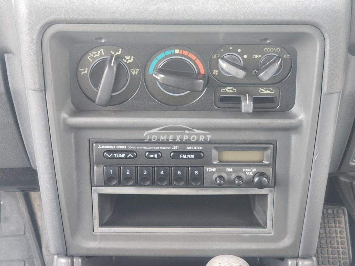Mitsubishi Pajero 1996 thumbnail 60