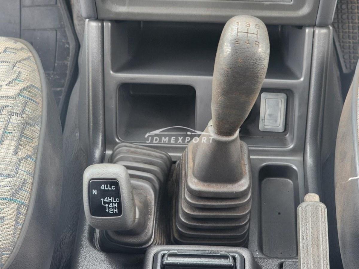 Mitsubishi Pajero 1996 thumbnail 61