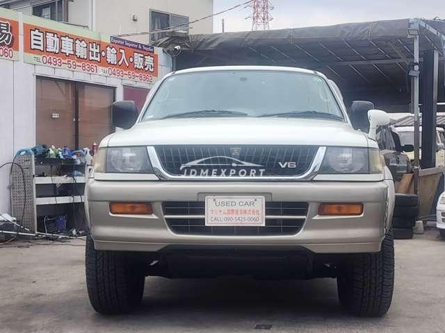 Mitsubishi challenger 1997 thumbnail 2