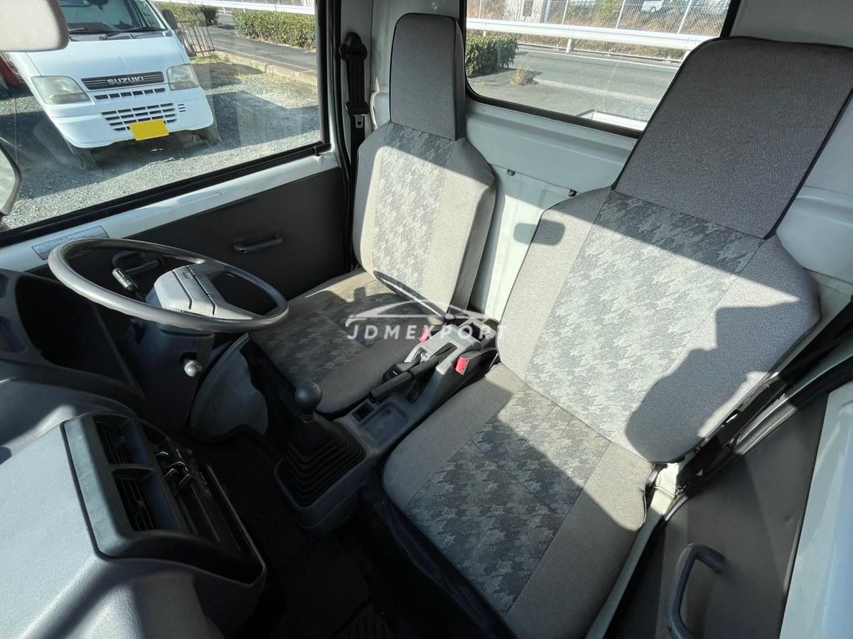 Mitsubishi Minicab 1997 thumbnail 32