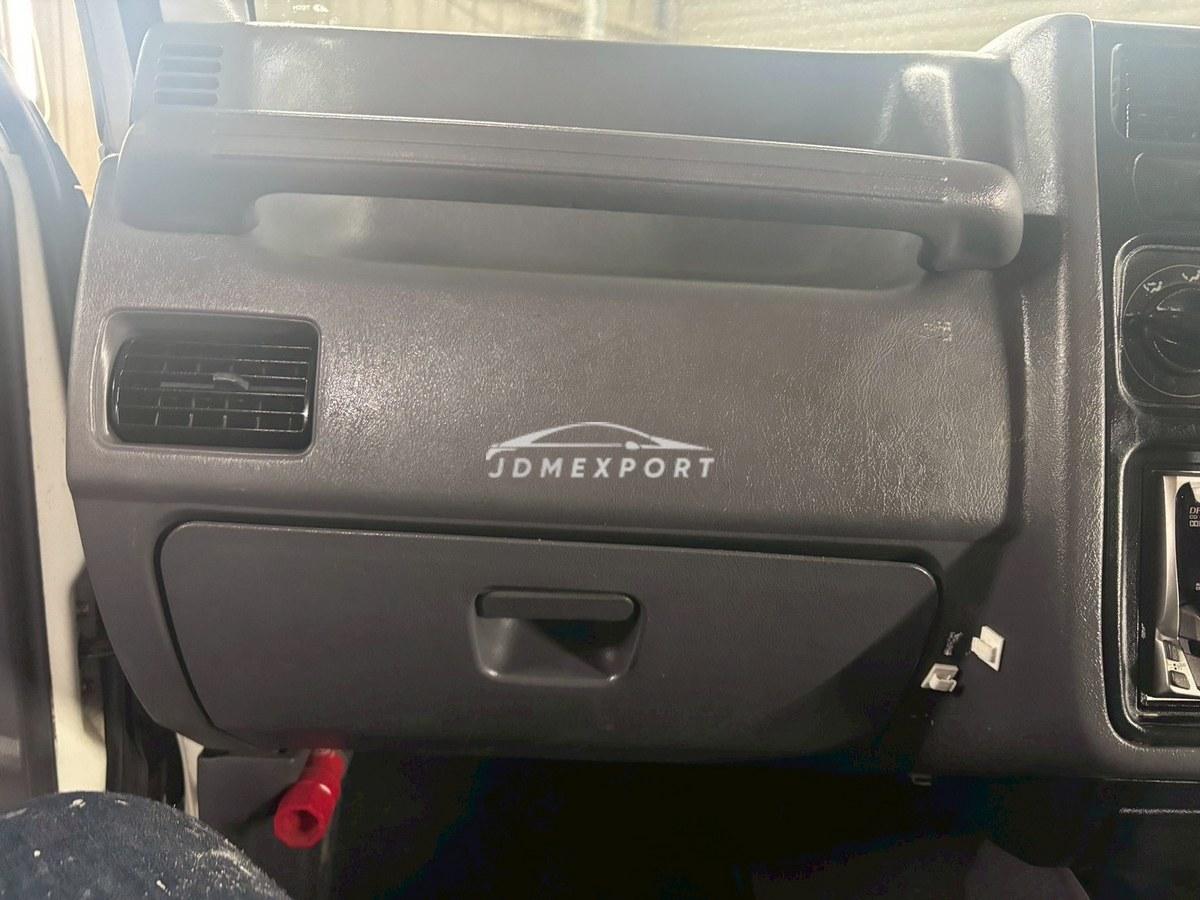 Mitsubishi Pajero Mini 1997 thumbnail 32