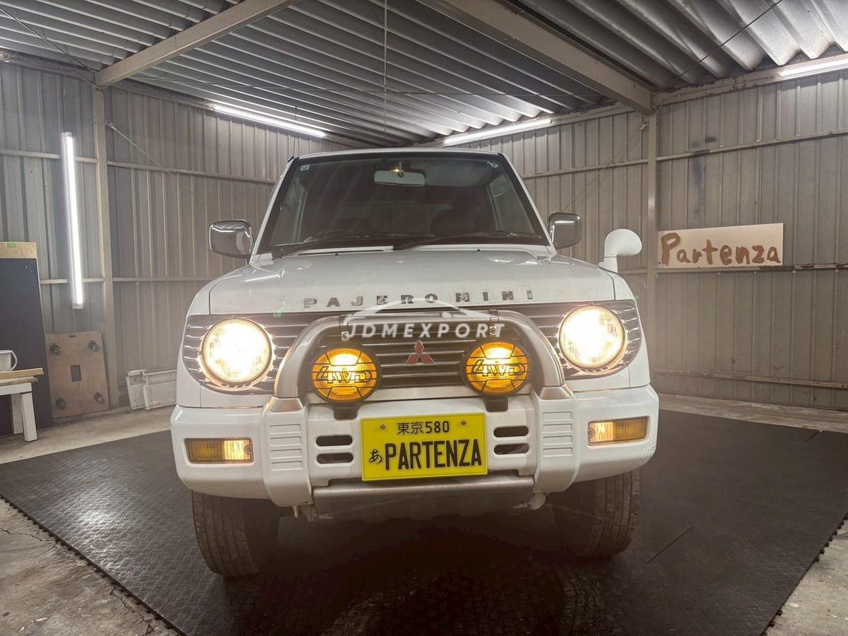 Mitsubishi Pajero Mini 1997 thumbnail 4