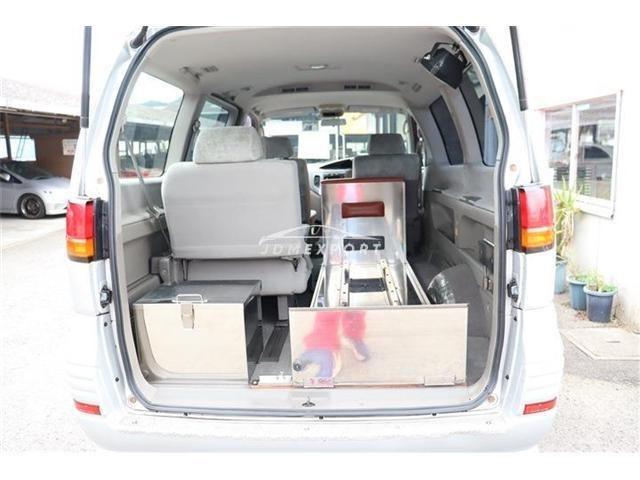 Nissan Elgrand 1999 thumbnail 11
