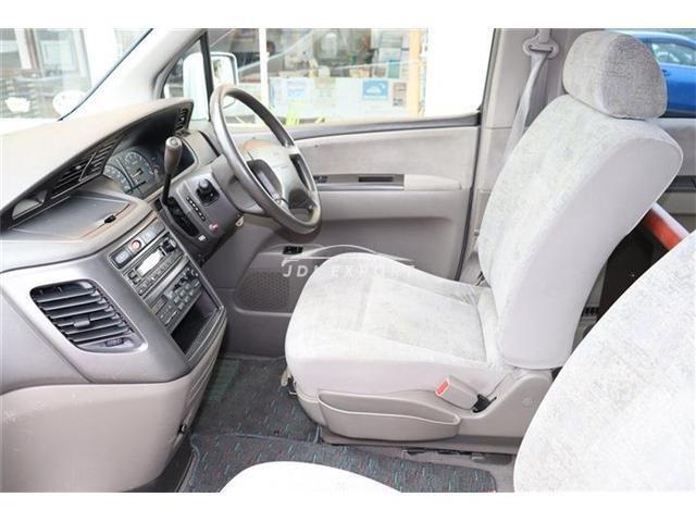 Nissan Elgrand 1999 thumbnail 2