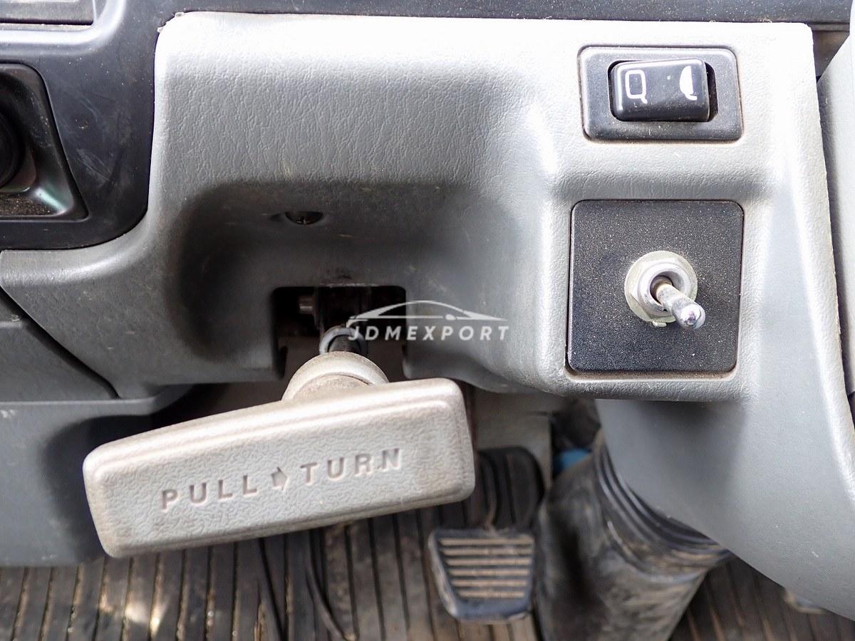 Mitsubishi Fuso Canter 1997 thumbnail 33