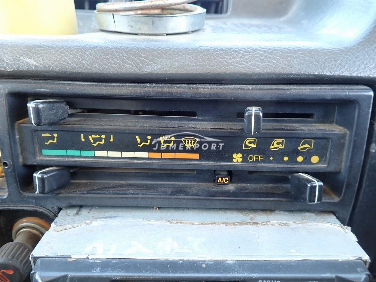Mitsubishi Fuso Canter 1991 thumbnail 38