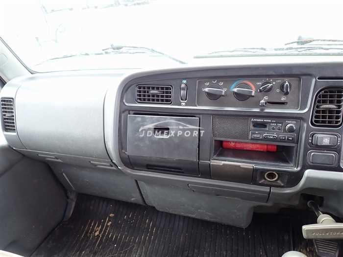 Mitsubishi Fuso Canter 1996 thumbnail 24