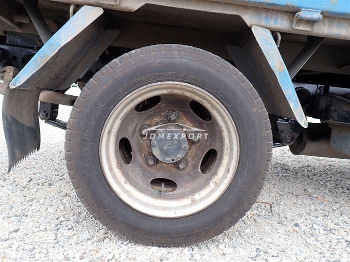 Mitsubishi Fuso Canter 1993 thumbnail 10