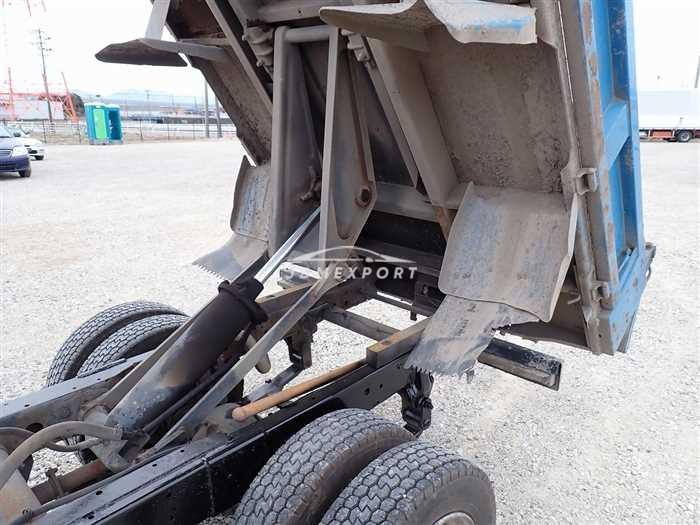 Mitsubishi Fuso Canter 1993 thumbnail 8