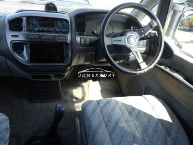 Mitsubishi Delica Spacegear 1996 thumbnail 3