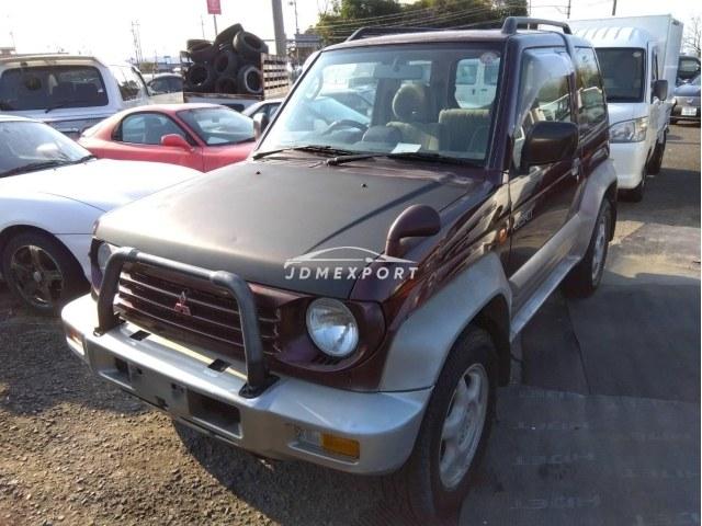 Mitsubishi Pajero Jr 1996 photo 1