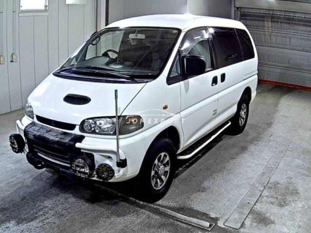 Mitsubishi Delica Spacegear 1996 thumbnail 5