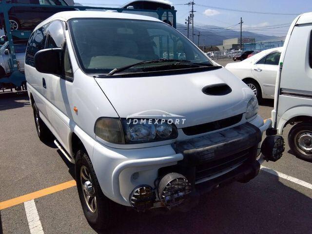 Mitsubishi Delica Spacegear 1996 thumbnail 4