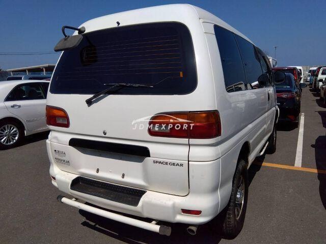 Mitsubishi Delica Spacegear 1996 thumbnail 5