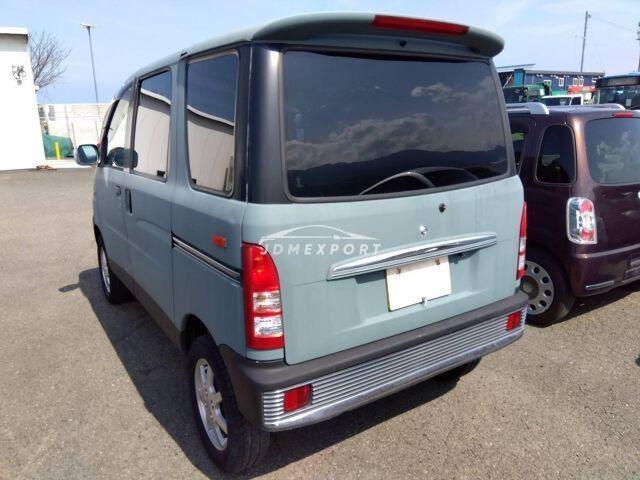 Daihatsu Atrai Wagon 2000 thumbnail 2