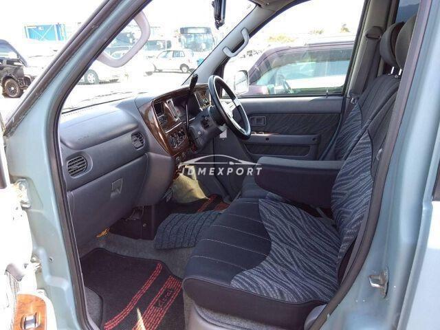 Daihatsu Atrai Wagon 2000 thumbnail 3