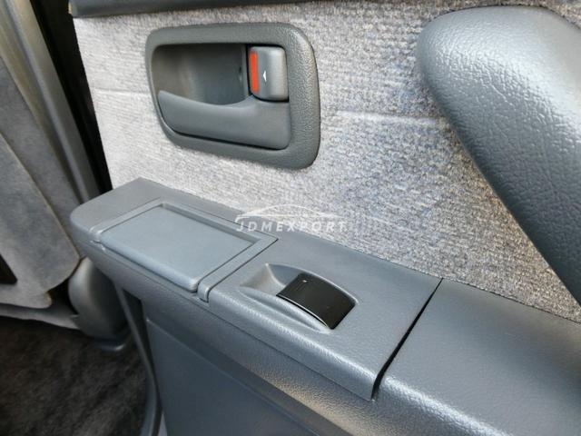 Toyota Land Cruiser 80 1994 thumbnail 33