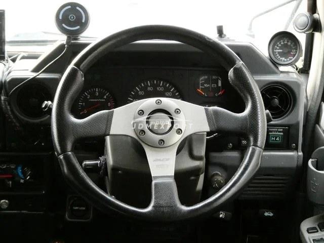 Toyota Land Cruiser 70 1999 thumbnail 18