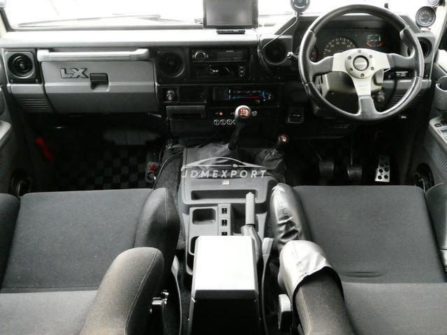 Toyota Land Cruiser 70 1999 thumbnail 18
