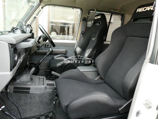 Toyota Land Cruiser 70 1999 thumbnail 48