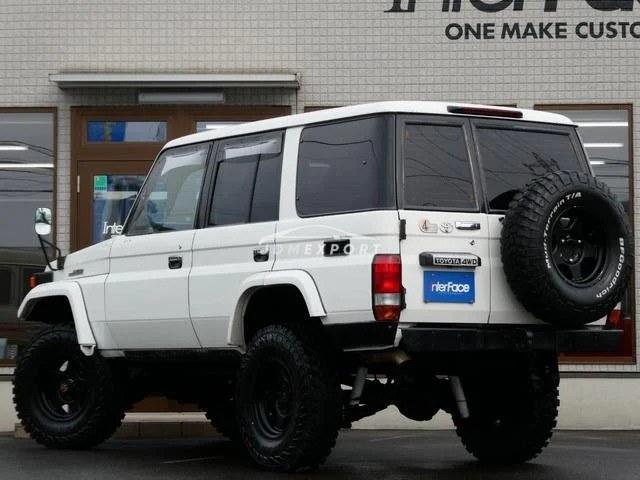 Toyota Land Cruiser 70 1999 thumbnail 10