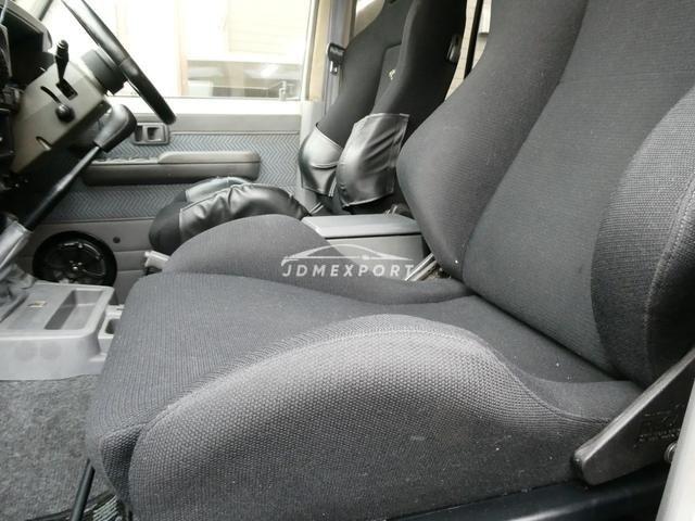 Toyota Land Cruiser 70 1999 thumbnail 49