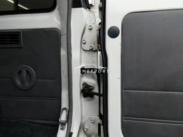 Toyota Land Cruiser 70 1999 thumbnail 43