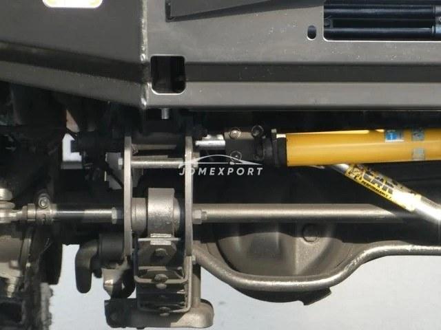 Toyota Land Cruiser 70 1999 thumbnail 68