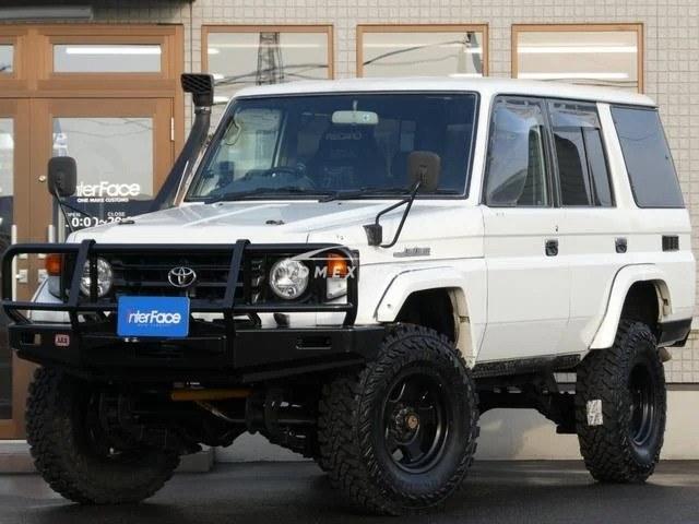 Toyota Land Cruiser 70 1999 thumbnail 2