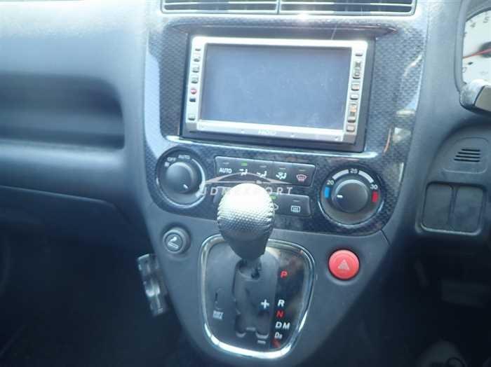 Honda Stream 2001 thumbnail 24