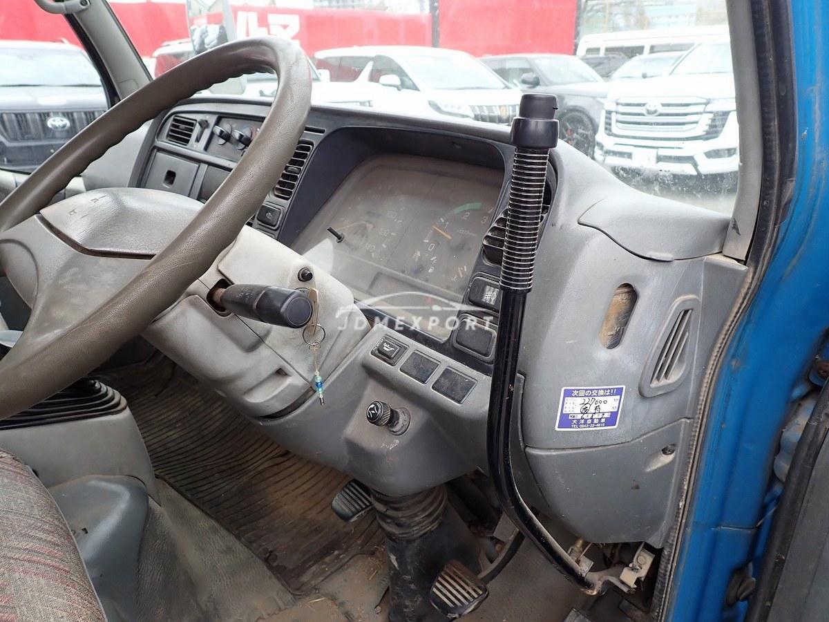 Mitsubishi Fuso Canter 1998 thumbnail 29