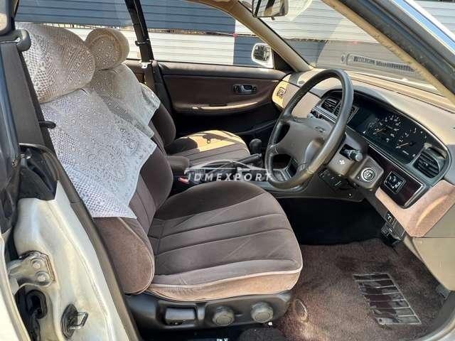 Nissan Laurel 1992 thumbnail 8