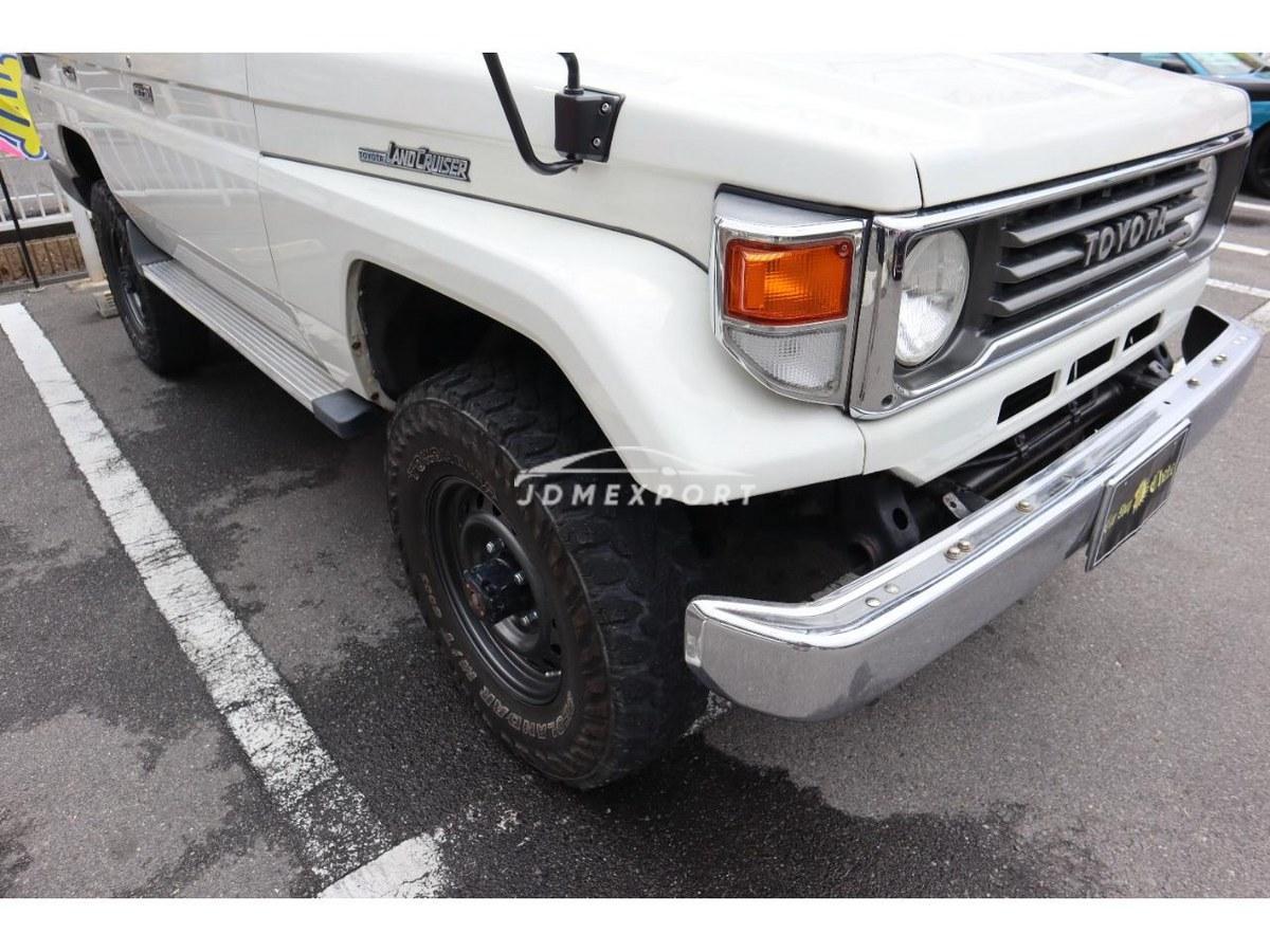 Toyota Land Cruiser 70 2000 thumbnail 26