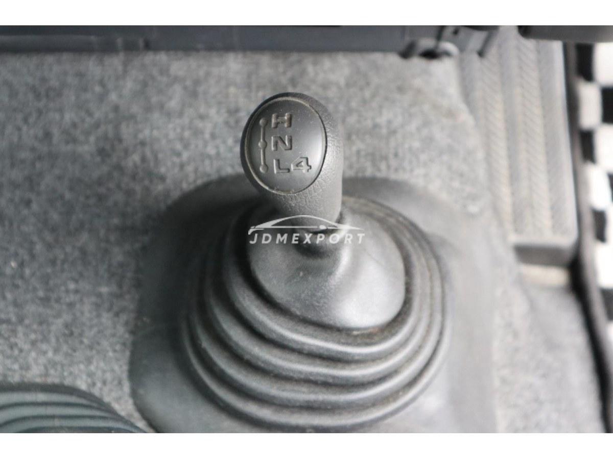 Toyota Land Cruiser 70 2000 thumbnail 35