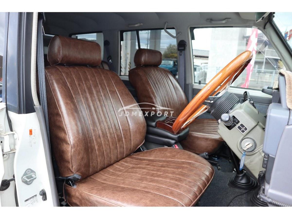 Toyota Land Cruiser 70 2000 thumbnail 13