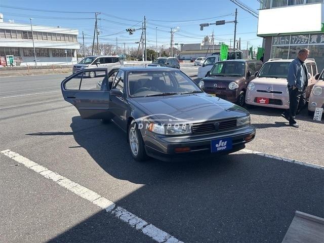 Nissan Maxima 1990 thumbnail 6