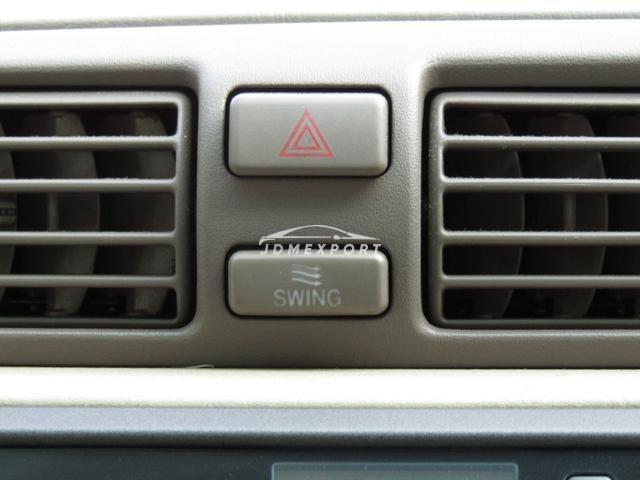Toyota Crown Majesta 2001 thumbnail 4