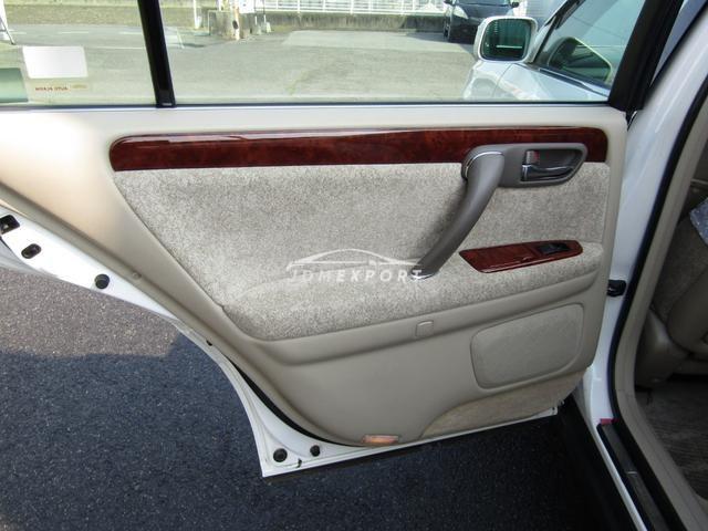 Toyota Crown Majesta 2001 thumbnail 27