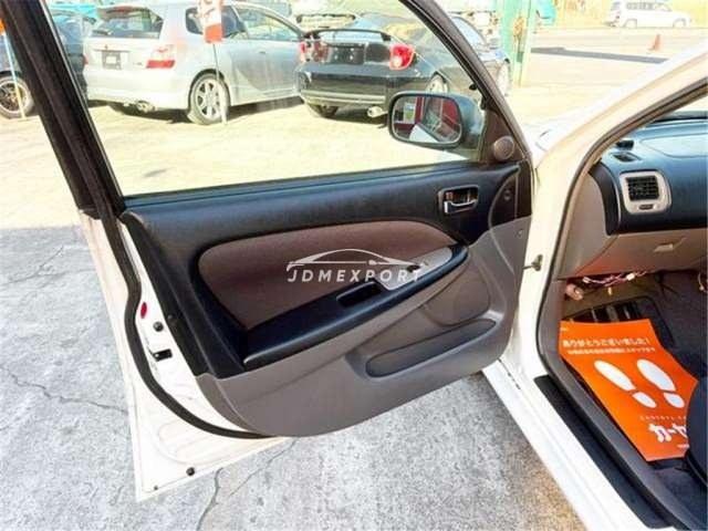 Toyota Caldina 2000 thumbnail 6