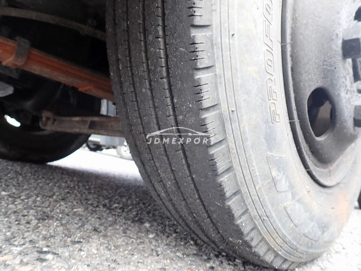 Mitsubishi Fuso Canter 2000 thumbnail 42