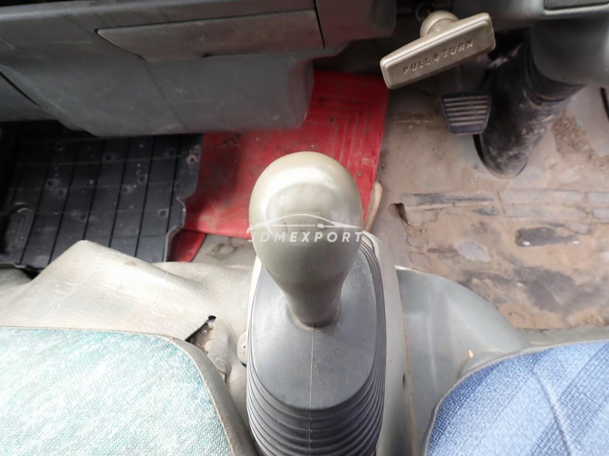 Mitsubishi Fuso Canter 2000 thumbnail 23