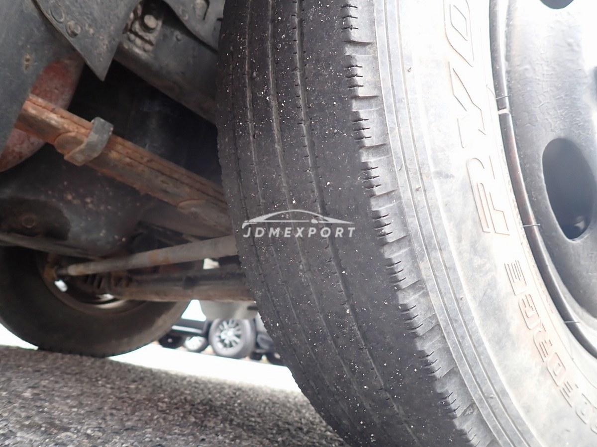 Mitsubishi Fuso Canter 2000 thumbnail 45