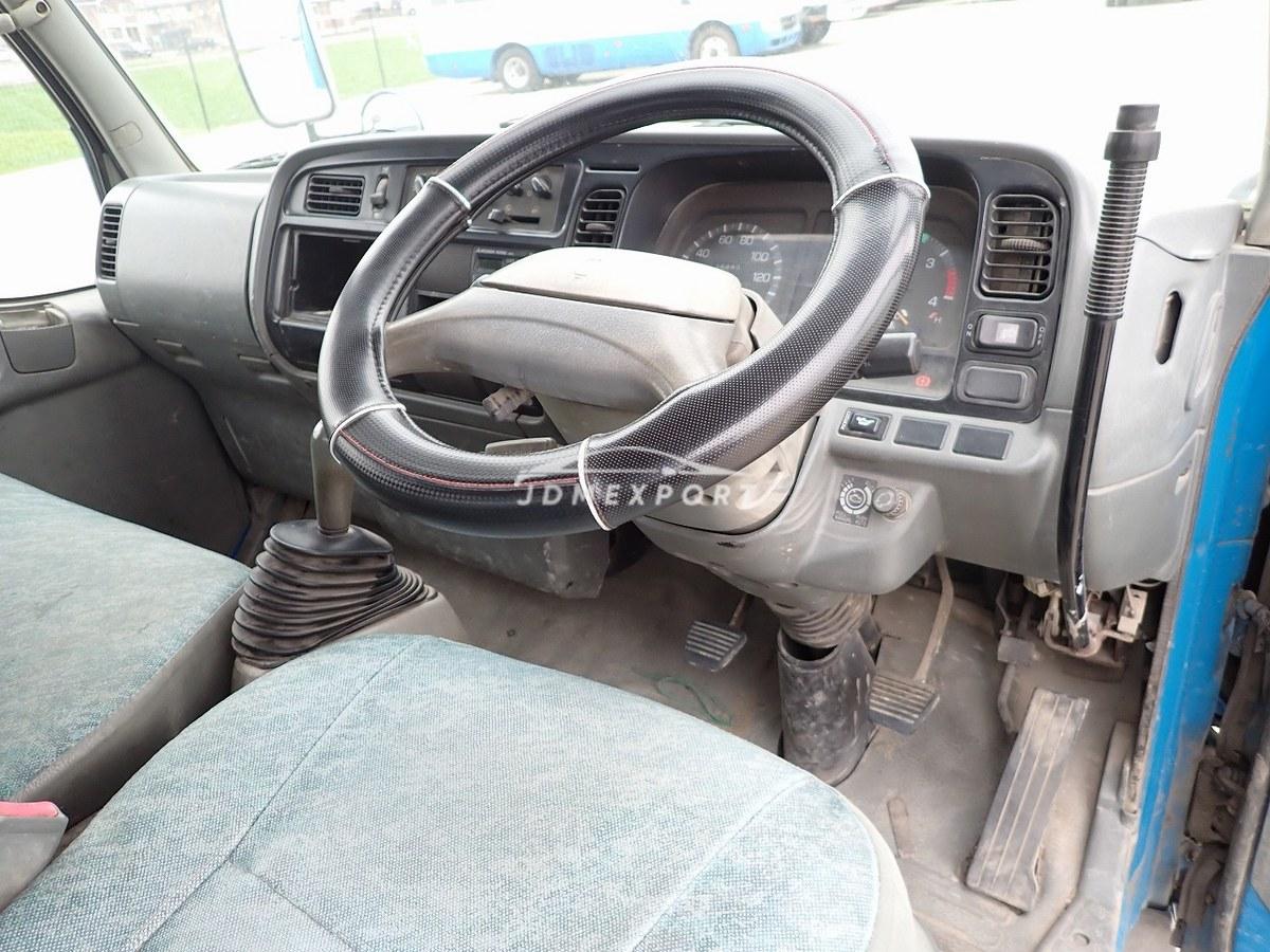 Mitsubishi Fuso Canter 1999 thumbnail 15