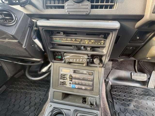 Mitsubishi Pajero 1987 thumbnail 14