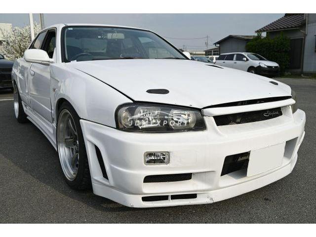 Nissan Skyline 2000