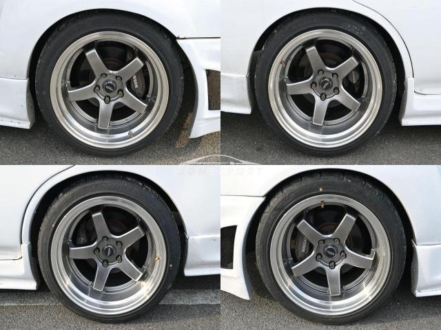 Nissan Skyline 2000 thumbnail 9